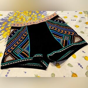 Champagne & Strawberry Shorts, M, Geometric pattern